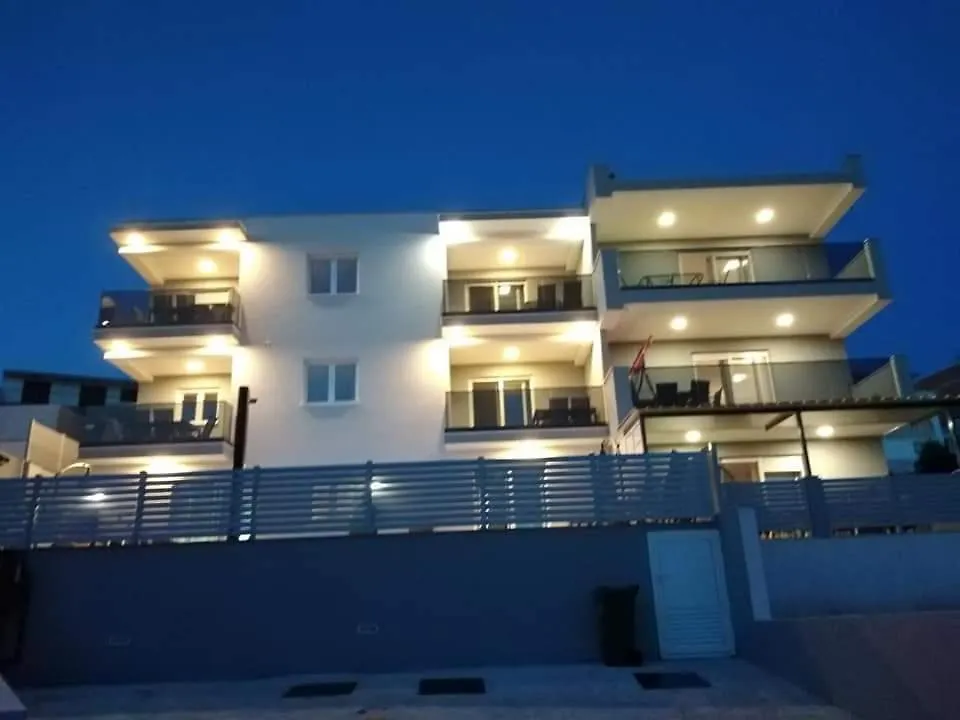 Apartmani Manuela Okrug Gornji Homestay