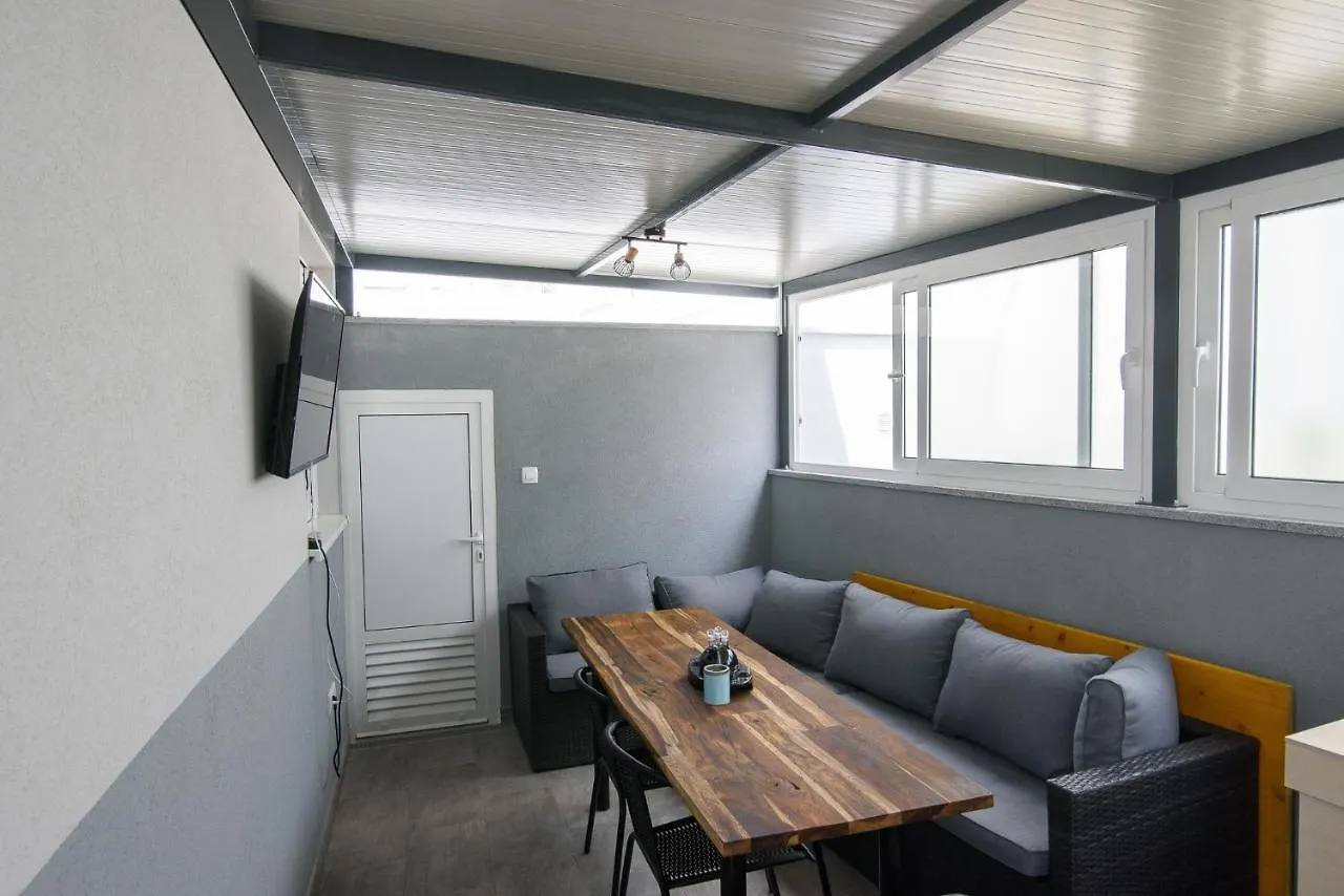 Apartmani Manuela Okrug Gornji 0*,  Croatia
