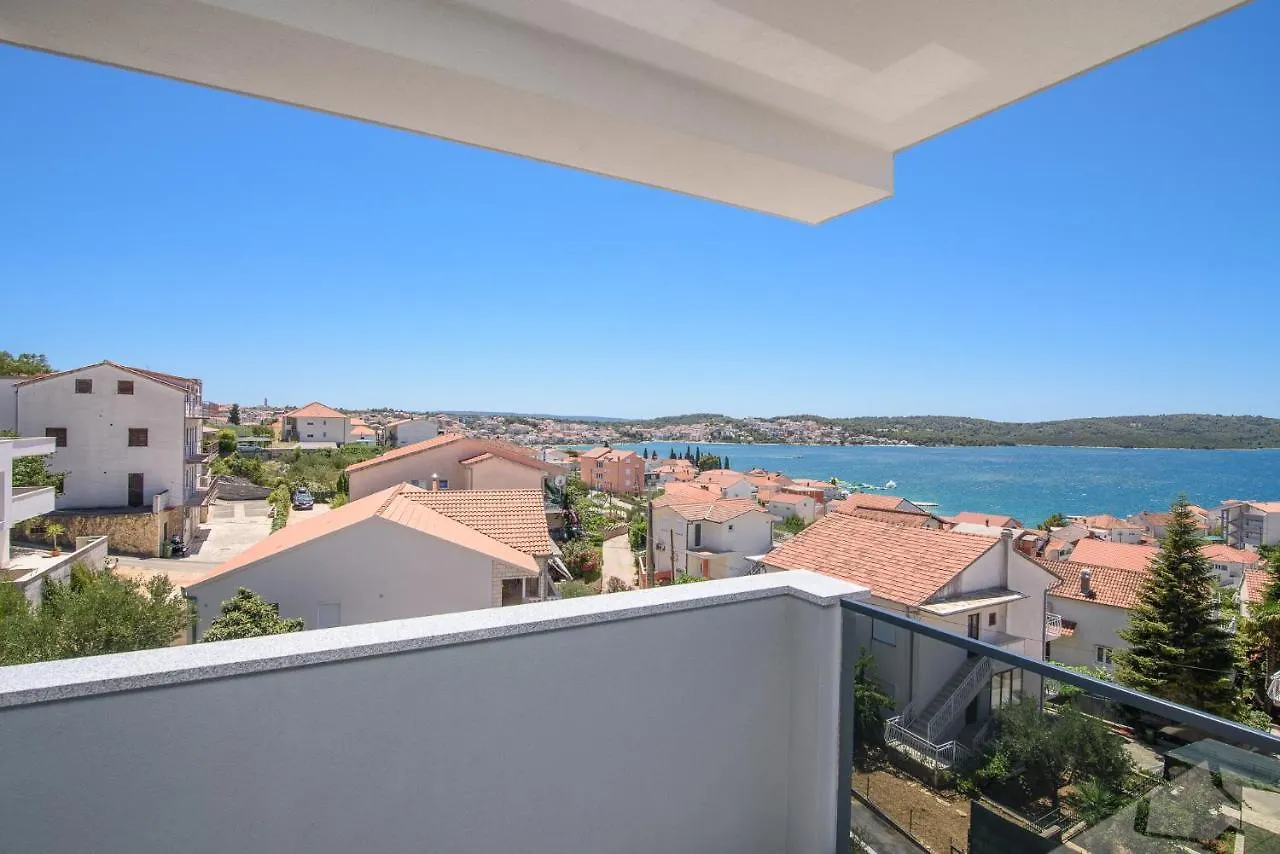 Apartmani Manuela Okrug Gornji Croatia
